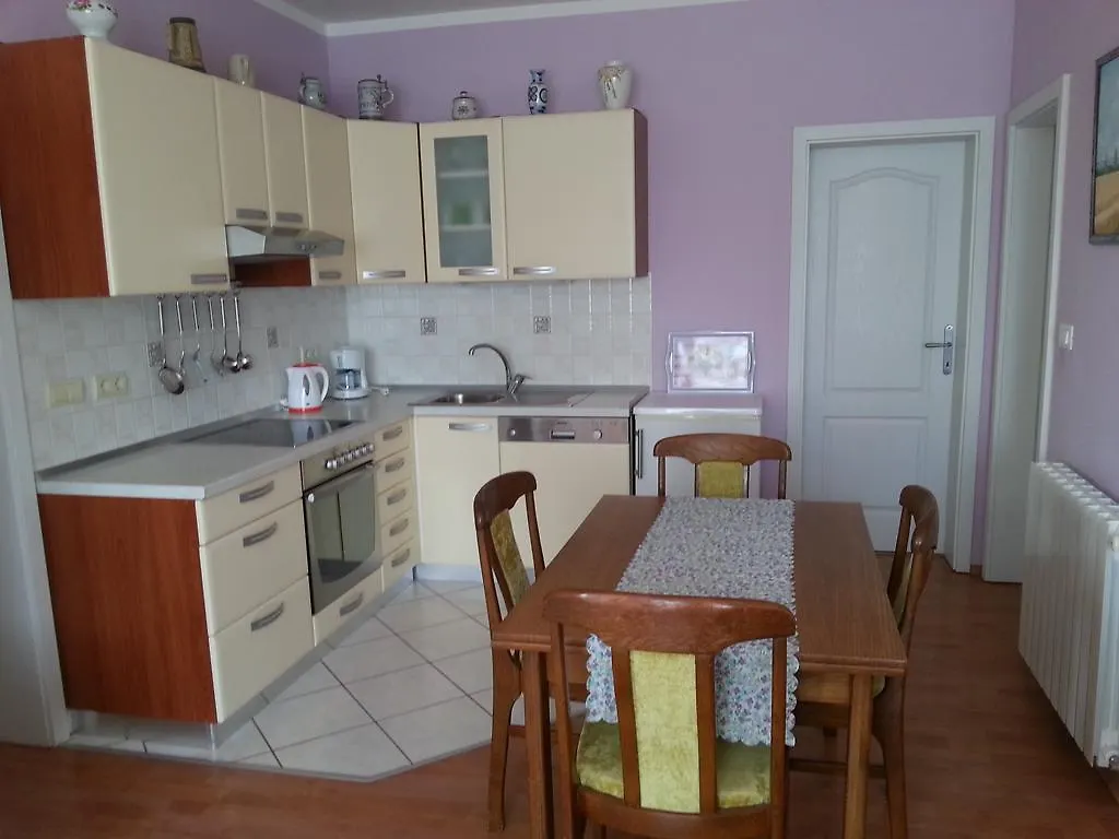 Bluegum Apartments Ližnjan